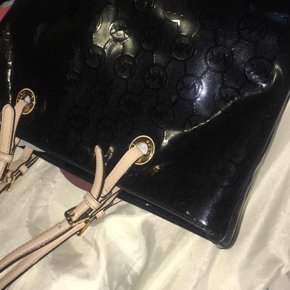 Purse - Picture 3 of 3